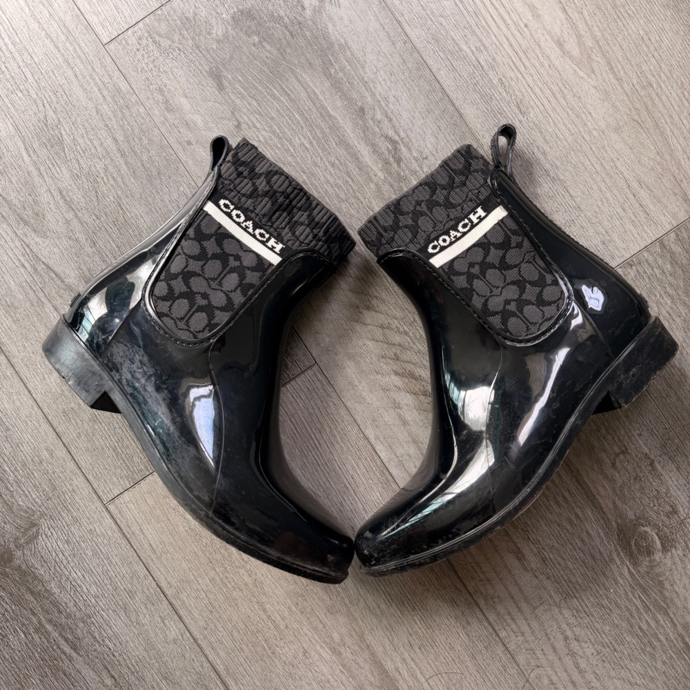 Coach Signature Chelsea Rain Boots Womens 7 Black Rubber Knit Collar Logo